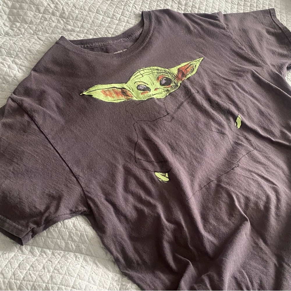 Star Wars Baby Yoda Tee (INV# 33)